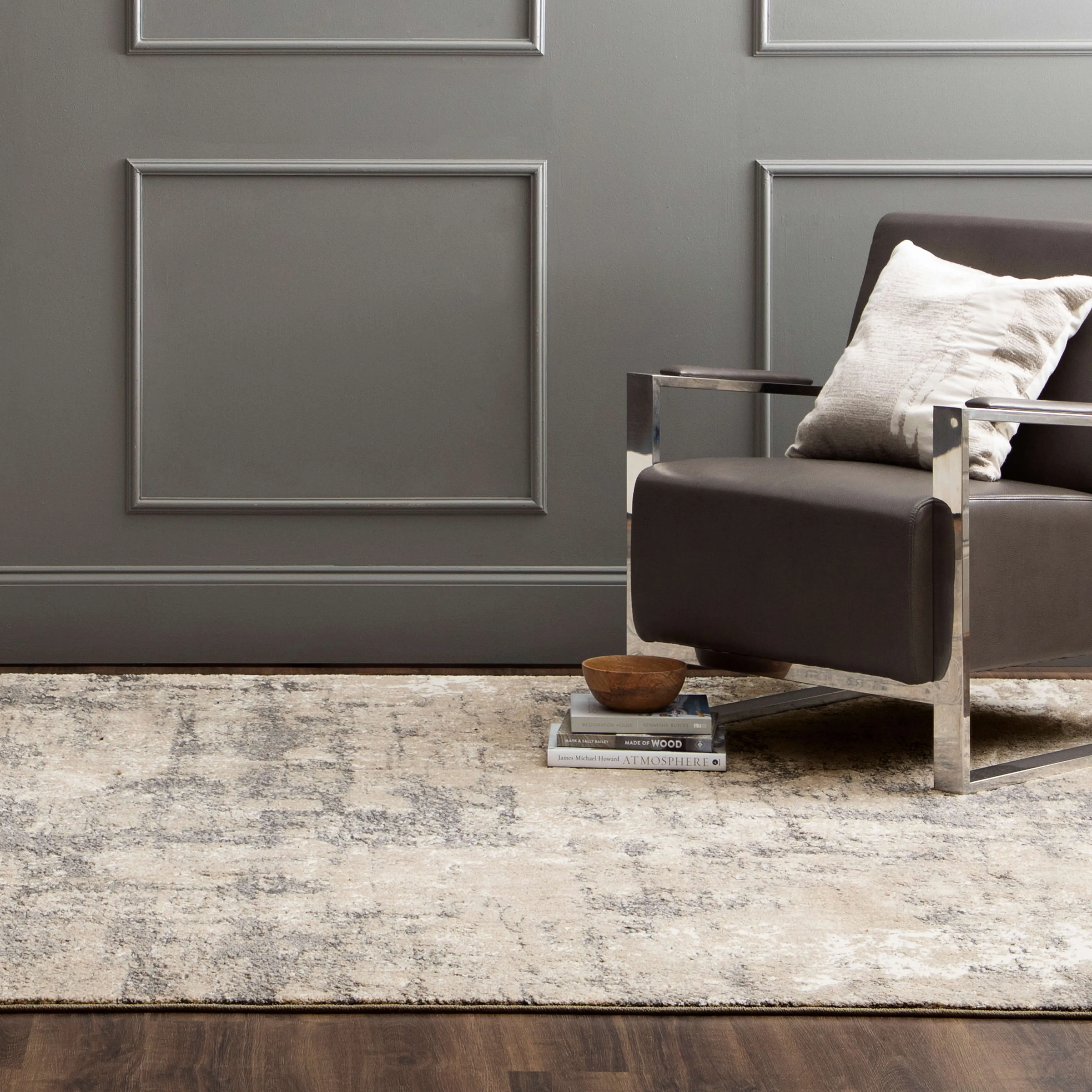 Epiphany Agusti Frost Grey