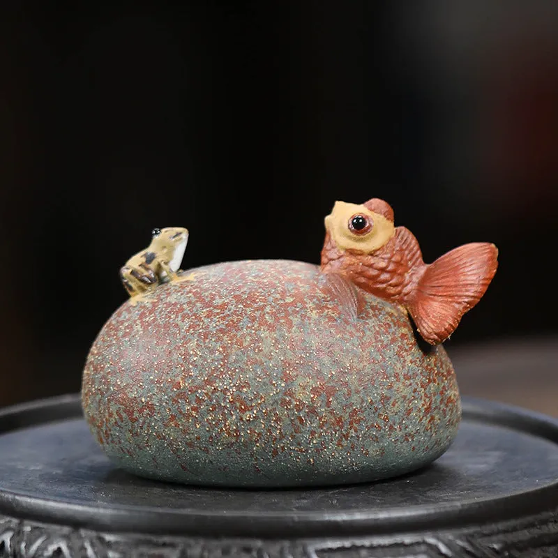 Gohobi Handmade Ceramic YiXing Clay Goldfish and Frog Ornament Tea pet