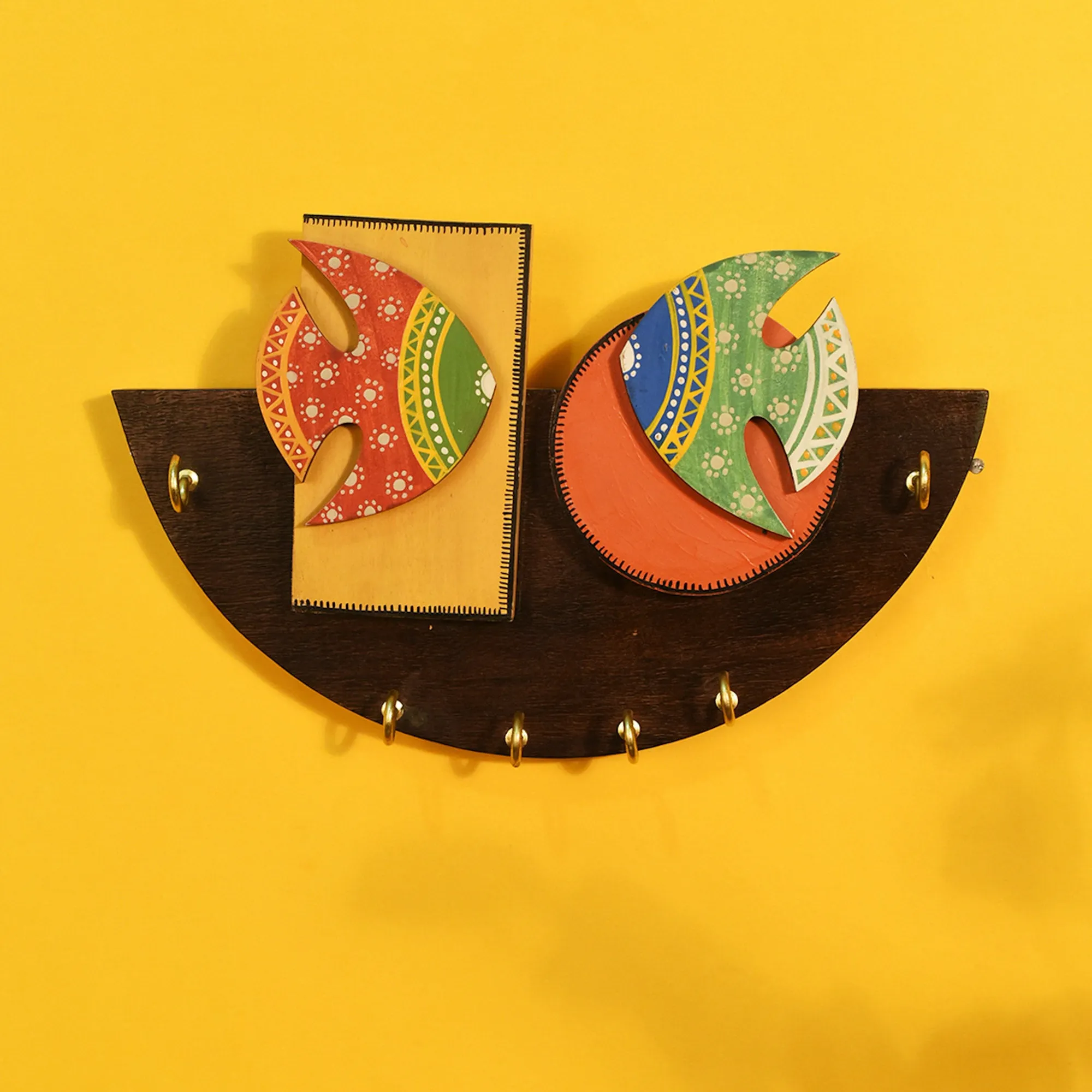 Handcrafted Rose Wood Key Holder Madhubani Fish 6 Keys (9.1 x 1.3 in)