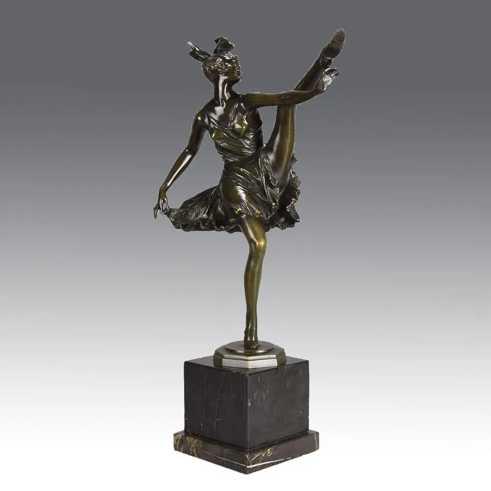 “High Kick” by Bruno Zach