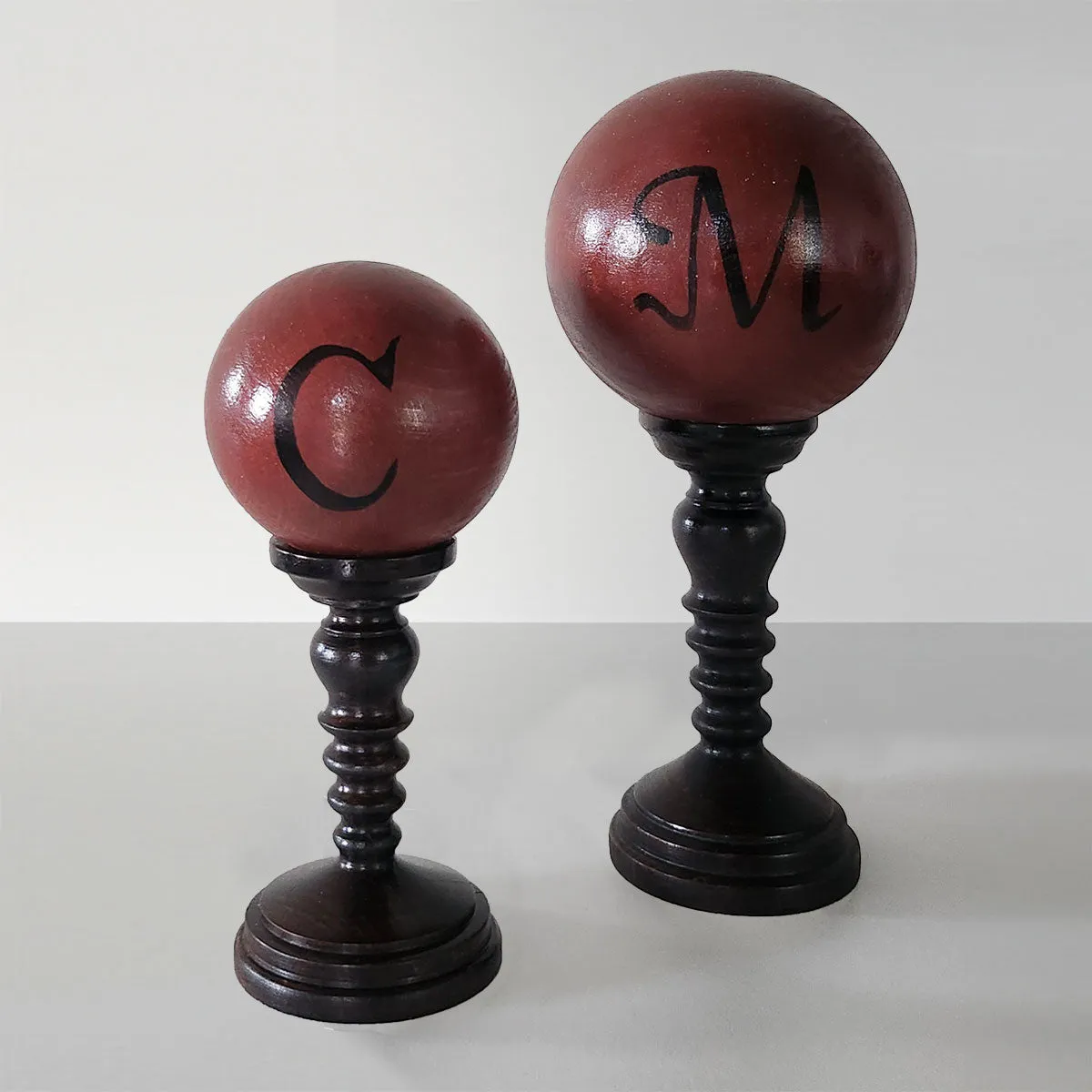 Red Spheres On Pedestal - Handmade shelf sculptures in timber